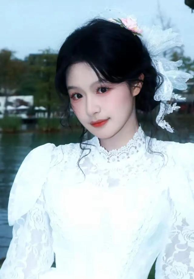 侯呈玥表演剧照