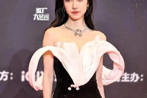 2025爱奇艺短剧荧光之夜：滤镜粉碎机下的真实颜值