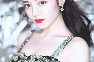 迪丽热巴埃及艳后大片：古典与现代的美学碰撞