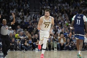 NBA裁判争议：东契奇遭漏判，联盟承认误判影响比赛