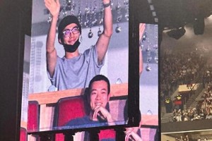 肖战那英低调现身李健演唱会，温柔瞬间引爆热搜